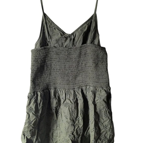 Aerie Eyelet Romper, Green. Size M. - Picture 3 of 9
